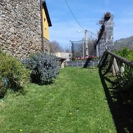 La Cabana'l Cachican * Cangas De Narcea